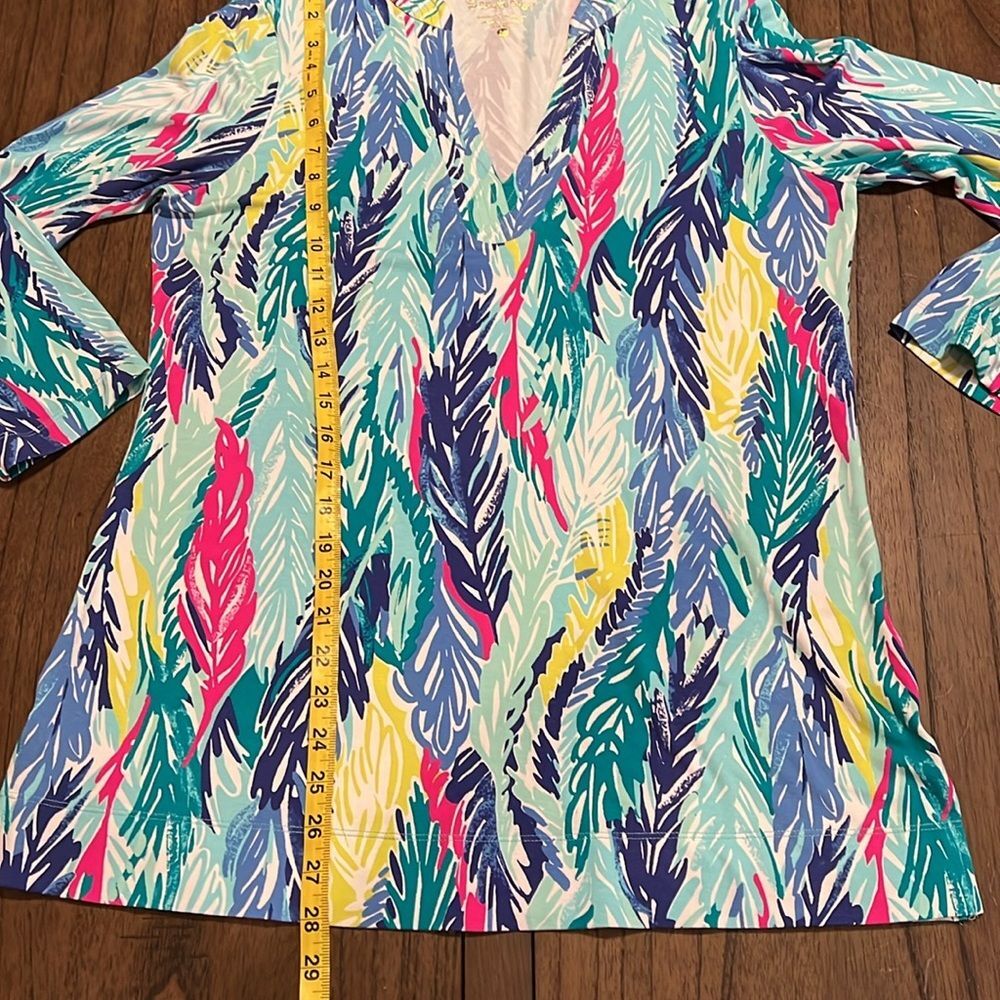 Lilly Putlizer Jersey Tunic Rainbow Feathers Small Colorful Casual Comfy Preppy - Picture 6 of 6